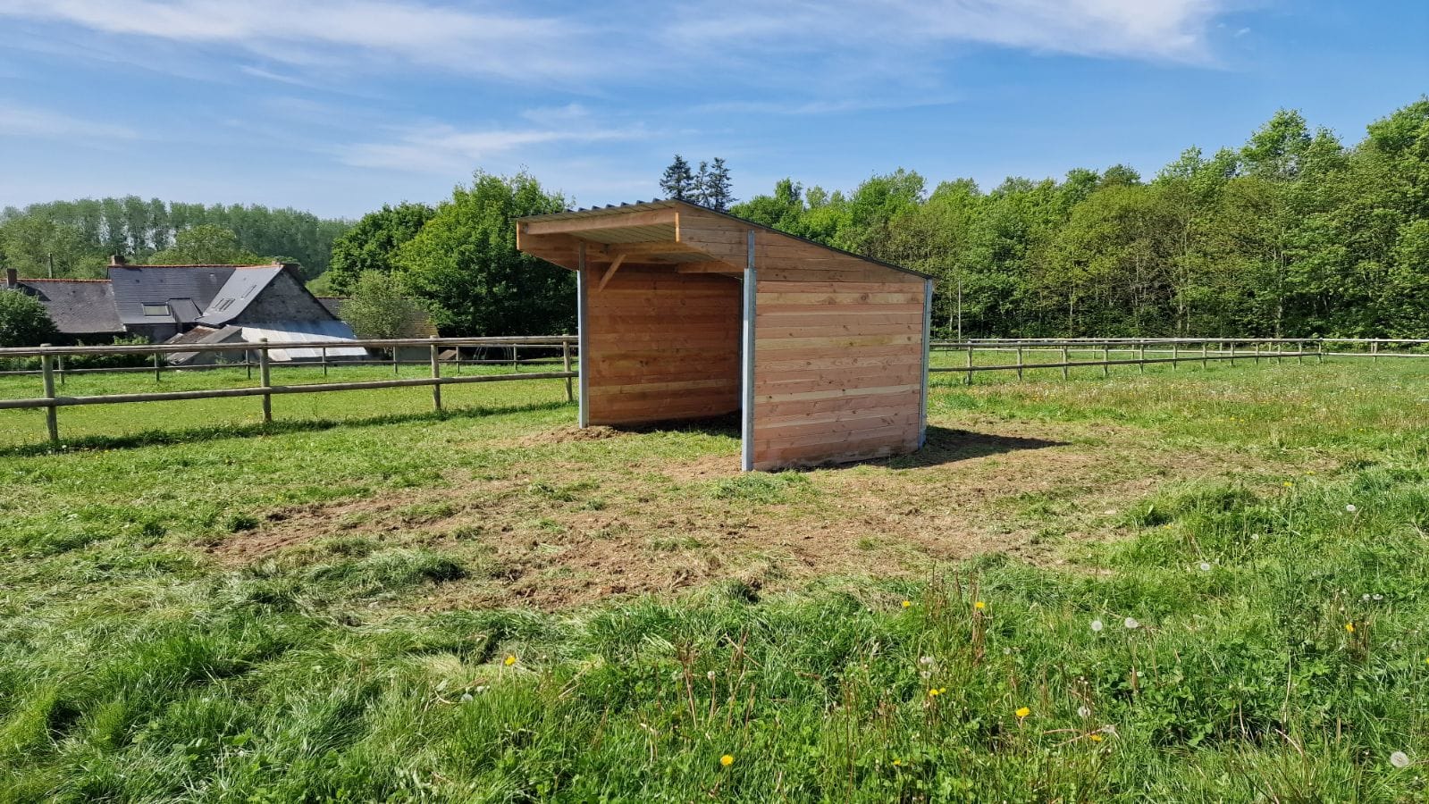 PRO 3 × 4 m (9 ft 10 in × 13 ft 1 in) Field Shelter – LCI Cheval