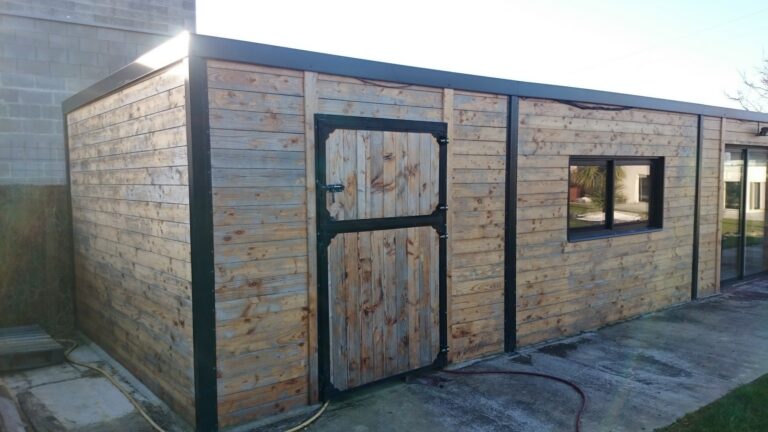 Club House for Riding Schools and Stables