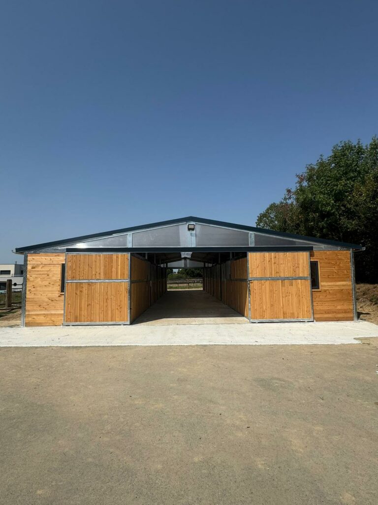 LCI Cheval Douglas Timber fir Barn PRO