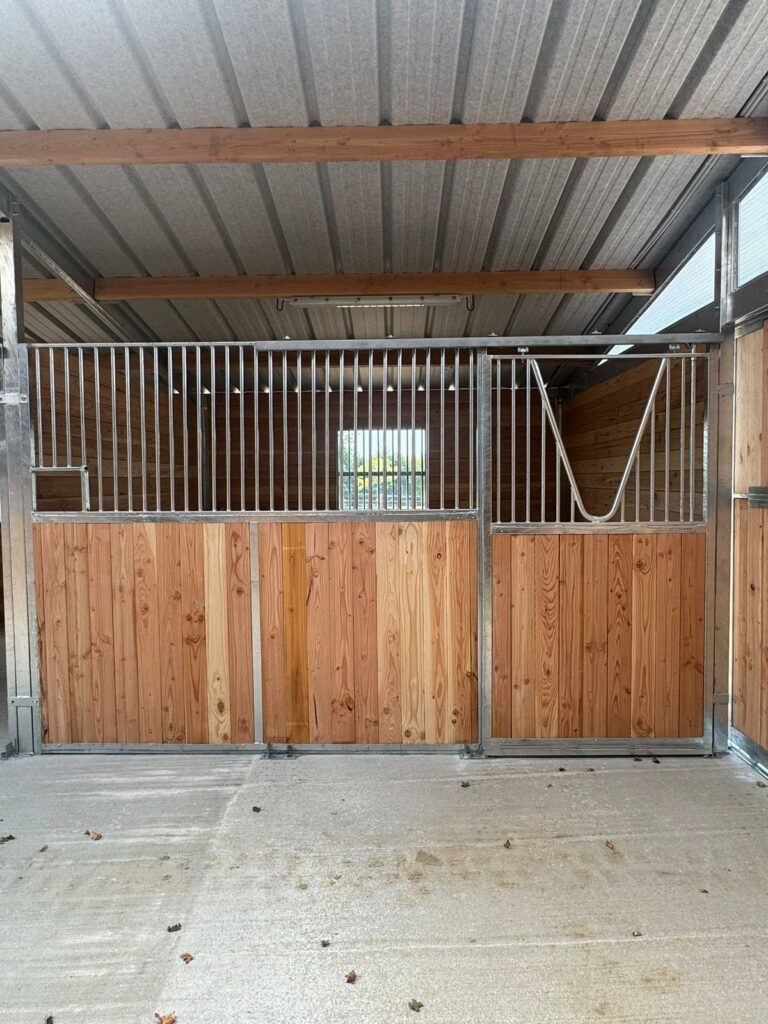 LCI Cheval Douglas Timber fir Barn PRO