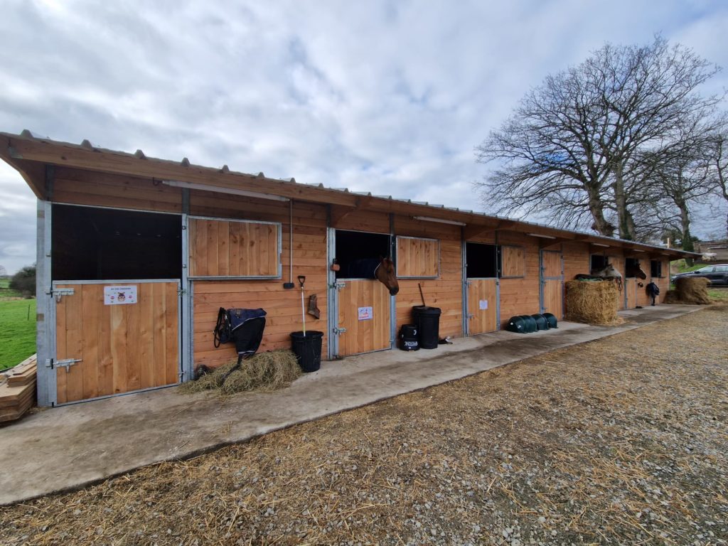 Picture 7 Horse Stables with Galvanised Steel Posts