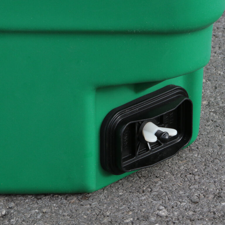 La Buvette PREBAC Constant Level Water Trough for Horses