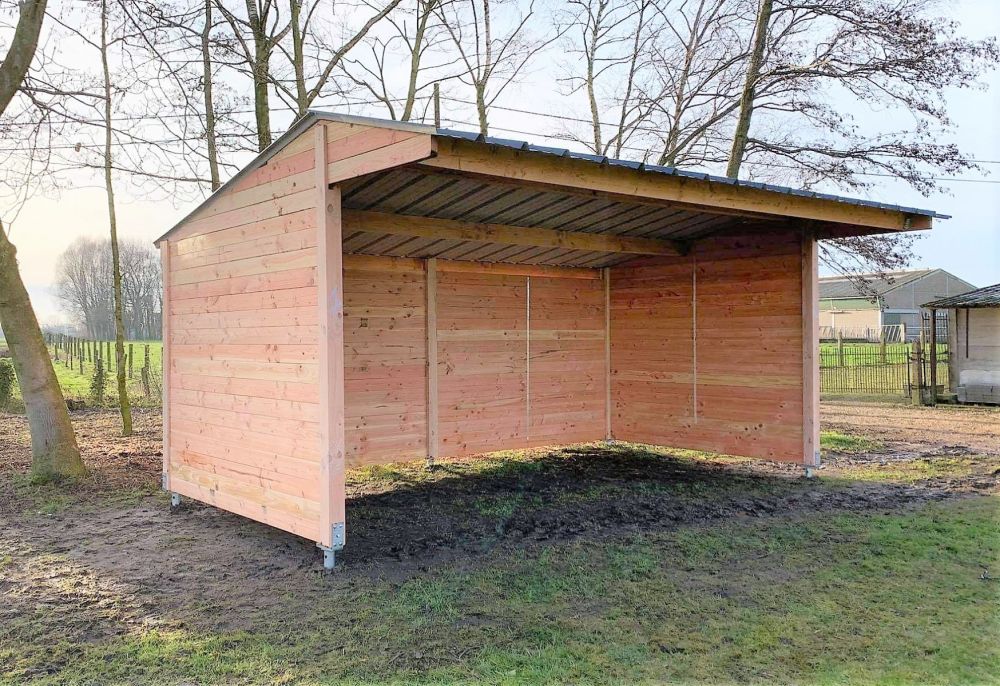 Product Sheet – 3 × 6 m (approx. 9 ft 10 in × 19 ft 8 in) French Douglas Fir Field Shelter
