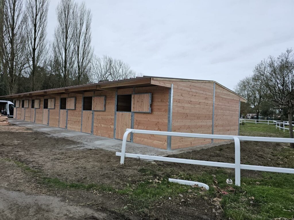 PRO Horse Stable – Reinforced Hot-Dip Galvanised Steel Frame
