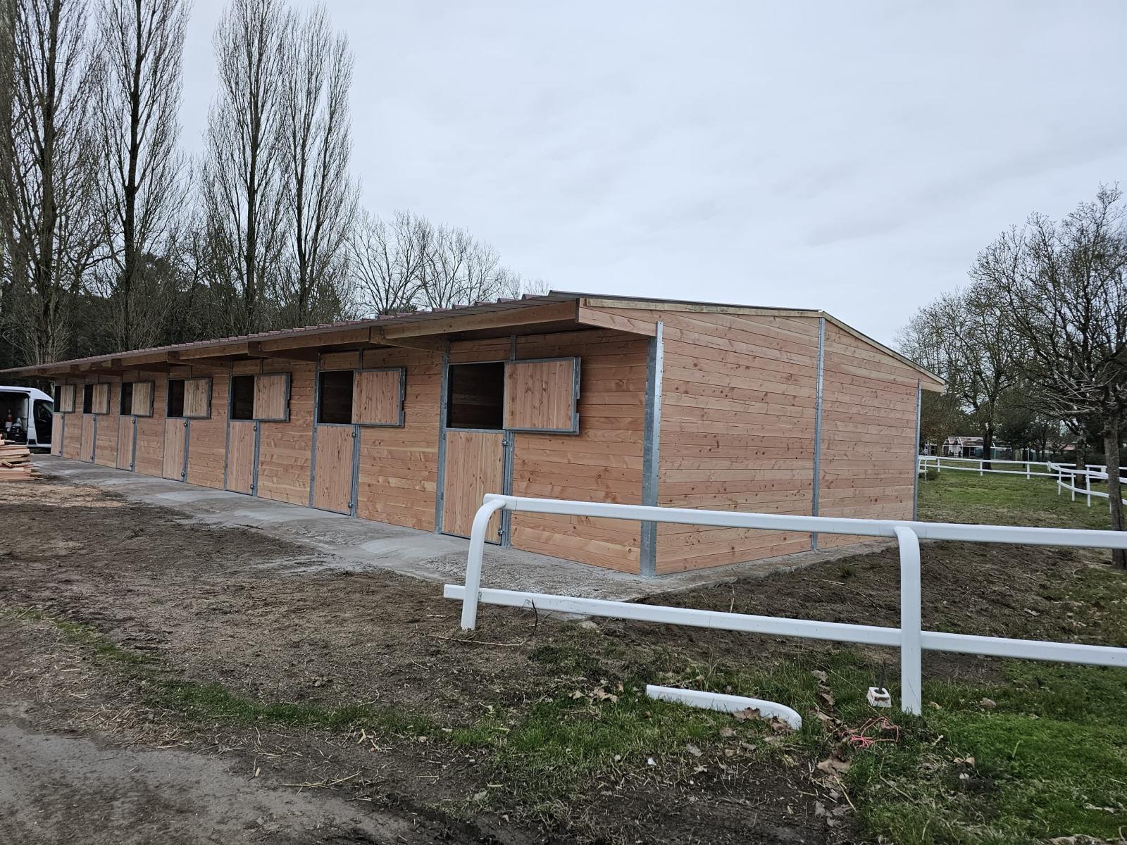 PRO Horse Stable – Reinforced Hot-Dip Galvanised Steel Frame