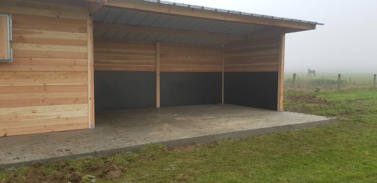 2300 × 1250 × 15 mm (approx. 90.6 × 49.2 × 0.6 in) Phenolic Plywood Panel for Horse Stable Interiors