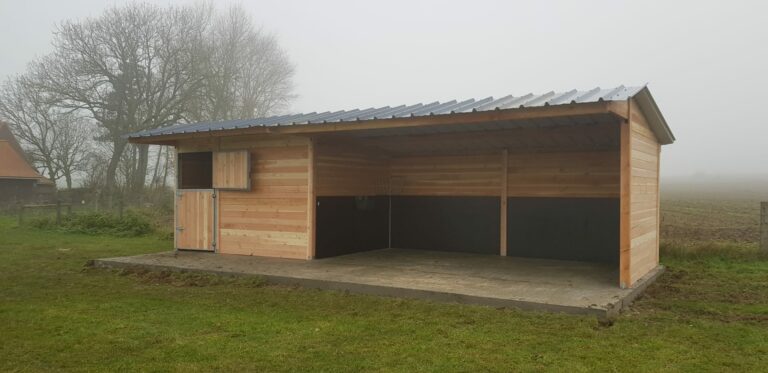 2300 × 1250 × 15 mm (approx. 90.6 × 49.2 × 0.6 in) Phenolic Plywood Panel for Horse Stable Interiors