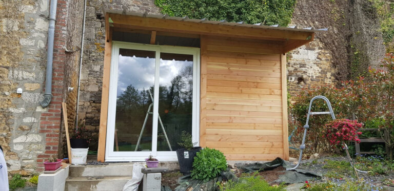 Bespoke Douglas Fir and Steel Spa Building by LCI Cheval