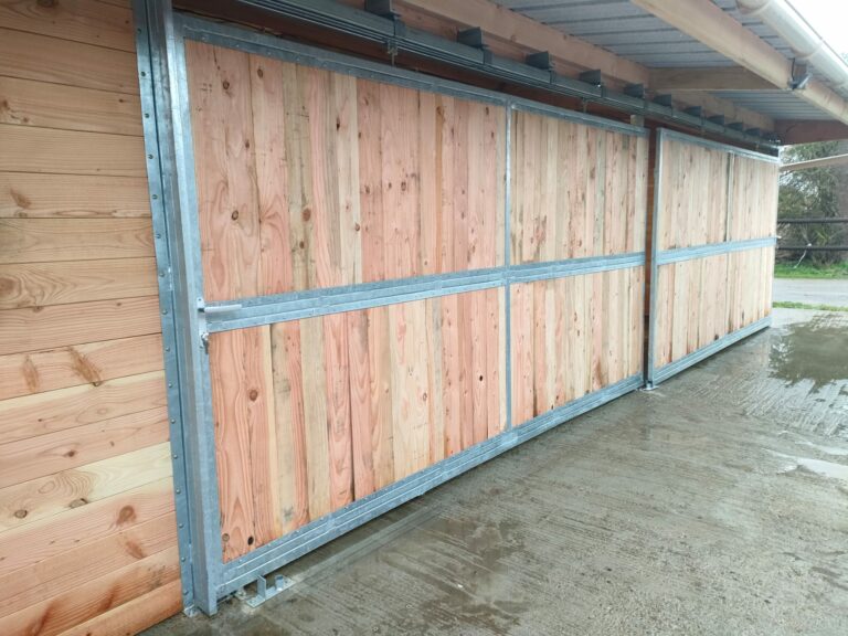 Bespoke 48 mm Douglas Fir Clubhouse – LCI Cheval