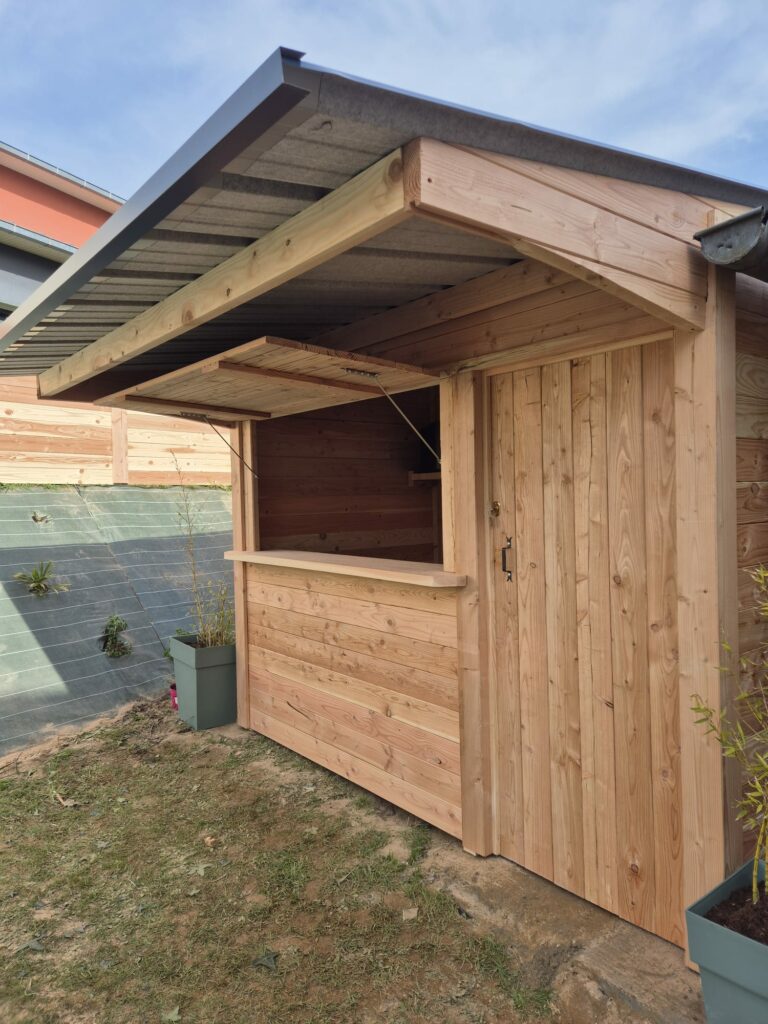 Bespoke Timber and Steel Outdoor Bar