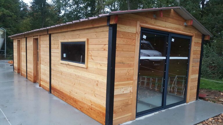 Bespoke 48 mm Douglas Fir Clubhouse – LCI Cheval
