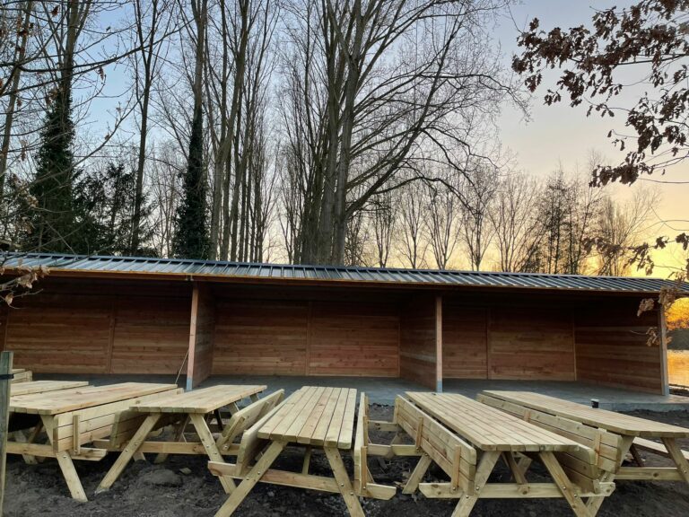 Bespoke Douglas Fir Shelter for Educational Farms