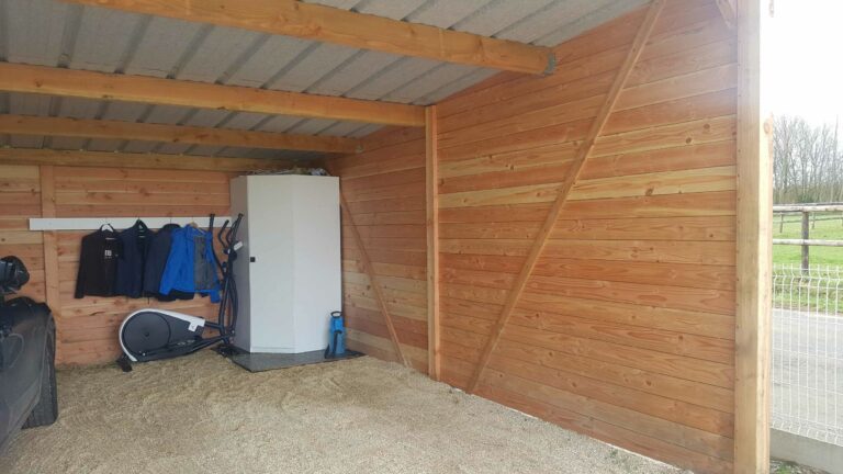 Douglas Fir Timber Carport 36m2