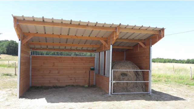 Horse Shelter with Ventilation Grilles